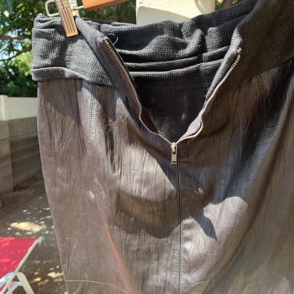 ALC black genuine leather mini skirt size 4 - Picture 3 of 11